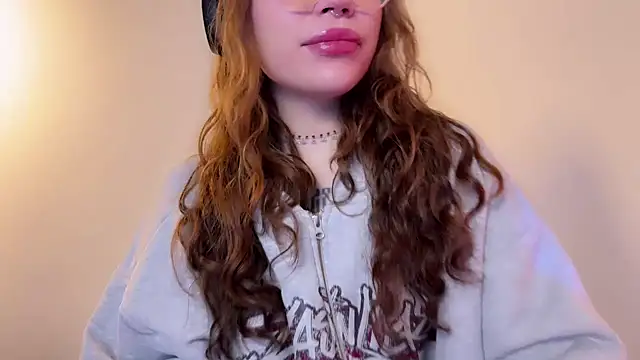 PaulaPratt online show from January 15, 2025, 3:22 am