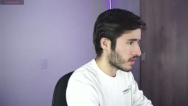 Tony Wylie online show from December 18, 2024, 2:21 am