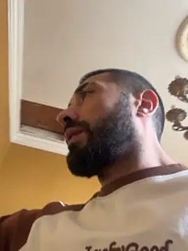 Snapshot of djtimka chatting on December 18, 2025, 5:57 am djtimka online show from December 18, 2025, 5:57 am