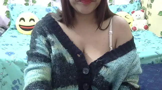 Snapshot of Bold_Pooja chatting on December 11, 2024, 4:49 am Bold Pooja online show from December 11, 2024, 4:49 am