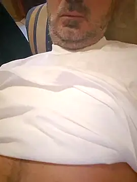 1talianBeutifulCock online show from November 22, 2025, 9:08 am