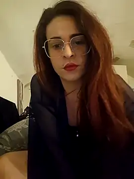 perla97 online show from December 5, 2024, 5:06 pm