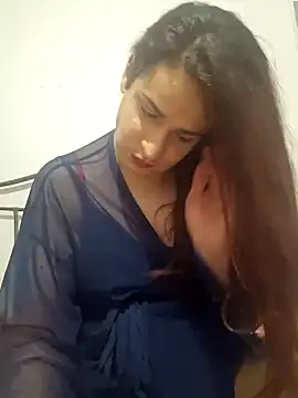 perla97 online show from December 16, 2024, 2:38 pm