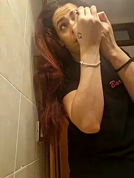 perla97 online show from February 11, 2025, 8:20 pm