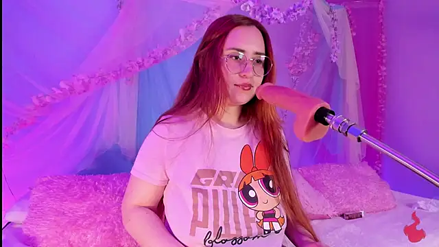 centaurigirl online show from May 20, 2026, 3:56 am