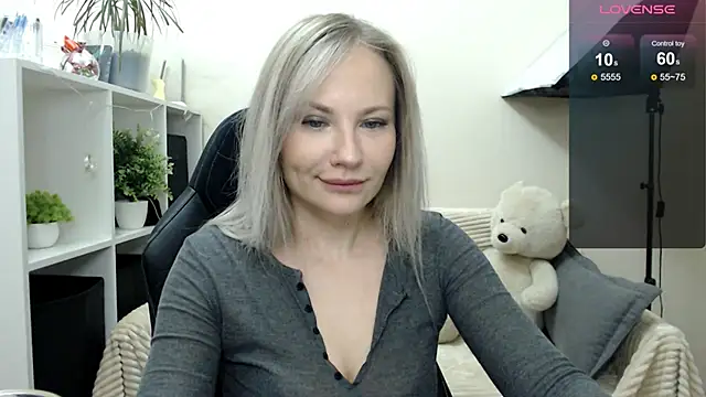 Sunny bunny6 online show from November 7, 2025, 3:28 am