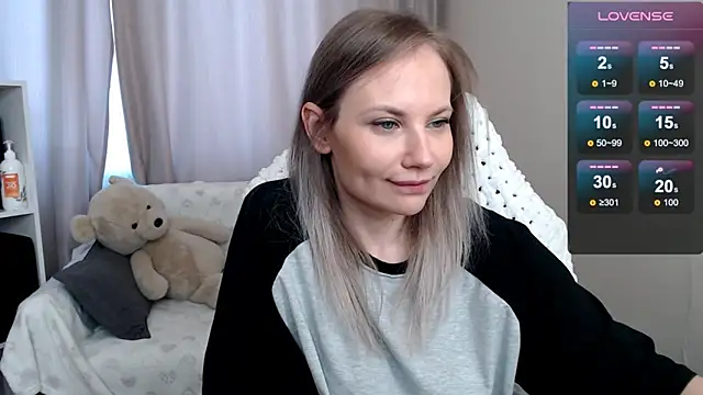 Sunny bunny6 online show from April 13, 2026, 2:39 am