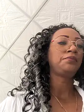 Amaliu  online show from March 11, 2025, 7:47 pm