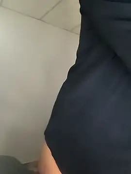 Amaliu  online show from October 21, 2025, 1:56 pm