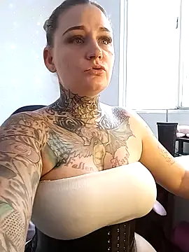 Lisacasandra online show from March 2, 2025, 5:58 pm