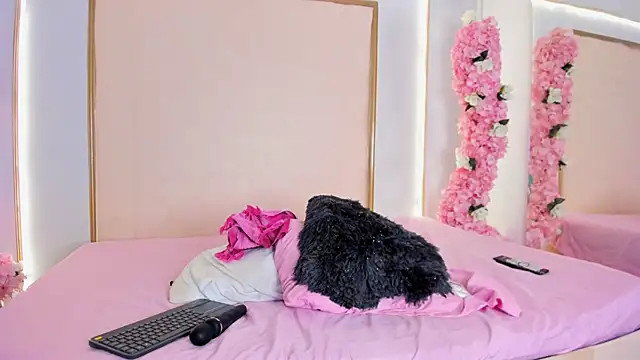 Roxxana-queen online show from September 27, 2025, 7:52 pm