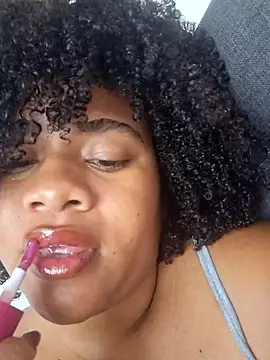 DANIELA MICHEL online show from February 19, 2025, 7:38 pm