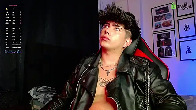 LyleBennett  online show from November 19, 2025, 10:48 am