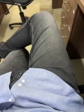 indboy online show from November 5, 2025, 11:54 am