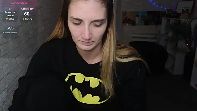 Nika Kitten online show from December 16, 2025, 9:58 am