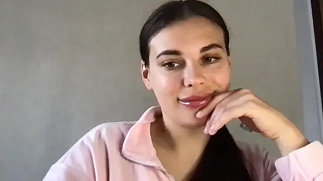 MoonriseGoddess online show from April 11, 2026, 10:19 am