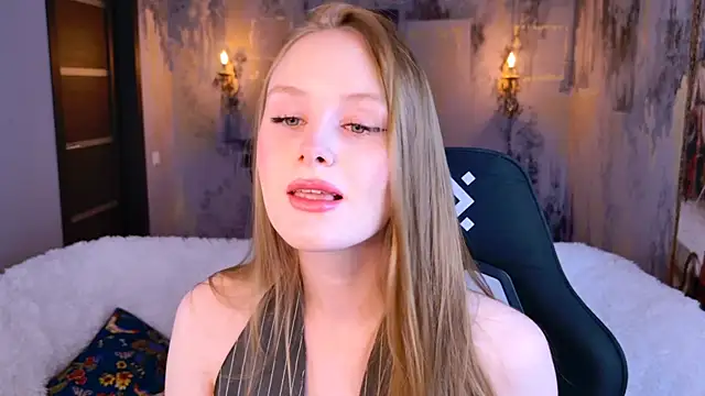 VivienLeeigh online show from November 20, 2025, 9:09 am