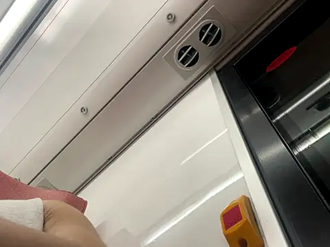 Snapshot of TaiwanSlutBitch chatting on December 5, 2024, 3:39 pm TaiwanSlutBitch online show from December 5, 2024, 3:39 pm