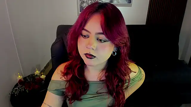 crimson tati  online show from October 26, 2025, 4:29 am