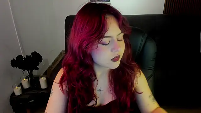 crimson tati  online show from November 20, 2025, 3:50 am