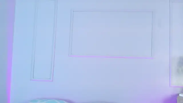 Snapshot of MiaOconner chatting on October 8, 2025, 7:33 pm MiaOconner online show from October 8, 2025, 7:33 pm