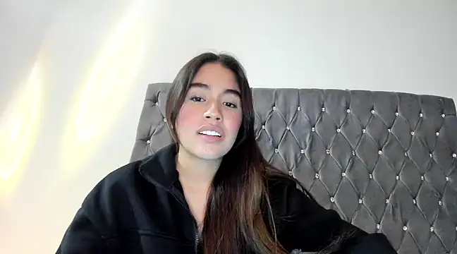 Snapshot of AriaMontgomery chatting on January 23, 2025, 7:54 am AriaMontgomery online show from January 23, 2025, 7:54 am