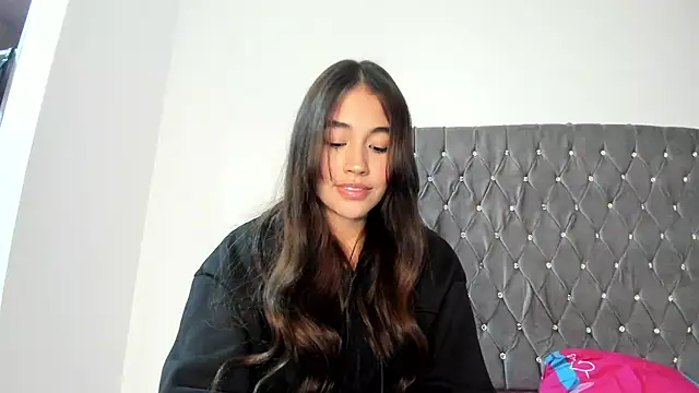 Snapshot of AriaMontgomery chatting on January 26, 2025, 2:03 am AriaMontgomery online show from January 26, 2025, 2:03 am