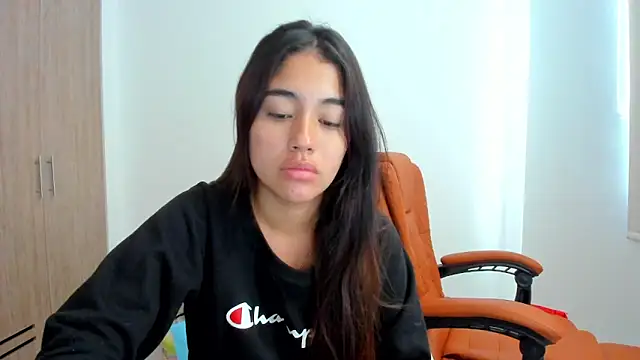 Snapshot of AriaMontgomery chatting on February 28, 2025, 3:04 pm AriaMontgomery online show from February 28, 2025, 3:04 pm