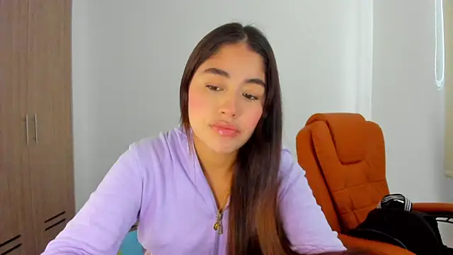 Snapshot of AriaMontgomery chatting on February 28, 2025, 6:09 pm AriaMontgomery online show from February 28, 2025, 6:09 pm