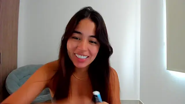 Snapshot of AriaMontgomery chatting on March 4, 2025, 2:32 pm AriaMontgomery online show from March 4, 2025, 2:32 pm