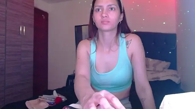 Snapshot of holy_juli chatting on June 30, 2026, 3:40 am holy juli online show from June 30, 2026, 3:40 am