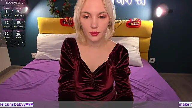 Snapshot of Fluffy_Monica chatting on December 30, 2024, 1:15 am Fluffy Monica online show from December 30, 2024, 1:15 am