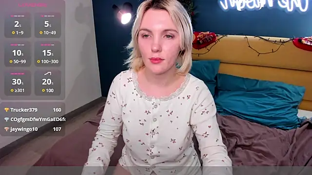 Snapshot of Fluffy_Monica chatting on January 8, 2025, 1:09 pm Fluffy Monica online show from January 8, 2025, 1:09 pm