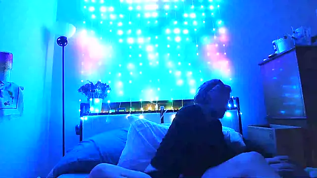 onlym4m online show from December 17, 2024, 1:38 pm