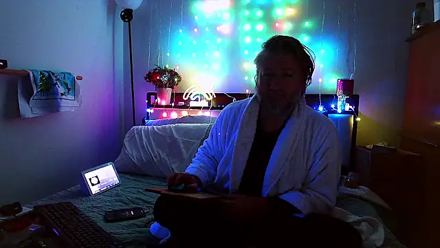 onlym4m online show from December 19, 2024, 10:42 pm