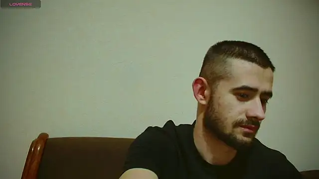 Snapshot of Sweet__Daddy chatting on January 8, 2025, 8:18 pm Sweet Daddy online show from January 8, 2025, 8:18 pm