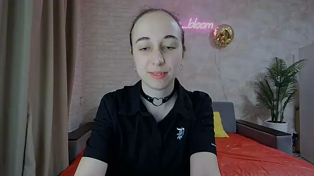 Snapshot of Anika_bloom chatting on February 23, 2025, 11:04 pm Anika bloom online show from February 23, 2025, 11:04 pm