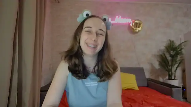 Snapshot of Anika_bloom chatting on March 2, 2025, 2:30 am Anika bloom online show from March 2, 2025, 2:30 am