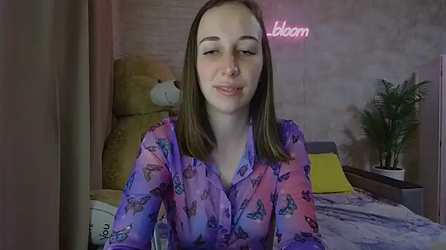 Snapshot of Anika_bloom chatting on September 15, 2025, 11:49 pm Anika bloom online show from September 15, 2025, 11:49 pm