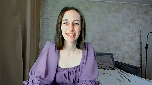 Snapshot of Anika_bloom chatting on June 25, 2026, 2:00 am Anika bloom online show from June 25, 2026, 2:00 am