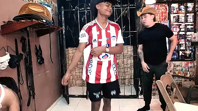 Snapshot of universityhet chatting on January 13, 2025, 7:31 pm universityhet online show from January 13, 2025, 7:31 pm