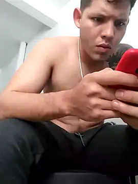 King russo online show from November 10, 2025, 3:22 pm