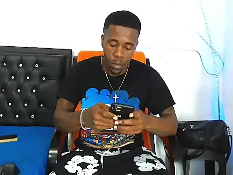 Damian hart 24CM online show from November 12, 2025, 2:12 am