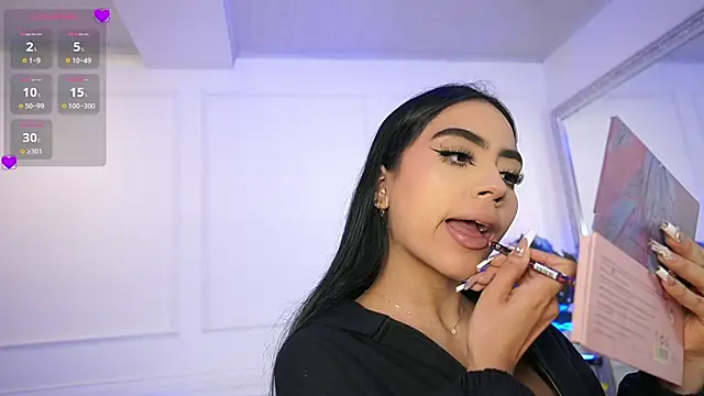 elasummer online show from January 30, 2025, 11:33 am