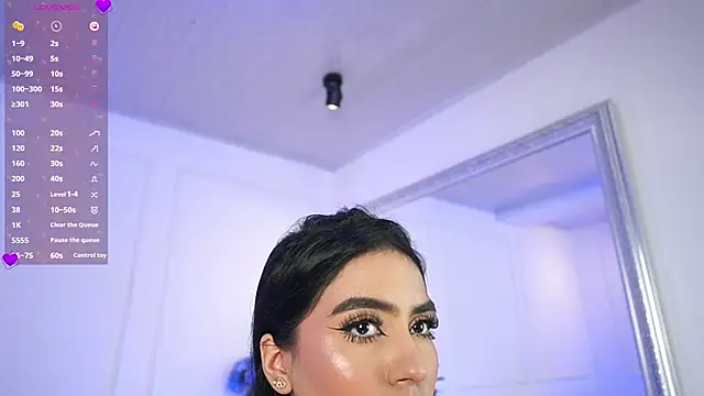 elasummer online show from February 10, 2025, 2:37 pm