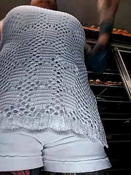 EMILY ROUSSE71 online show from September 15, 2025, 9:15 pm