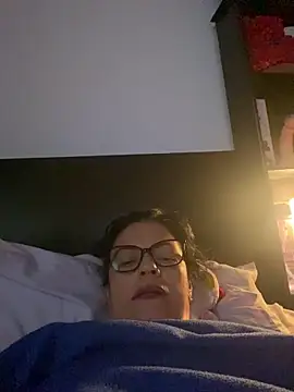 Sharongirl07 online show from December 19, 2025, 11:39 am