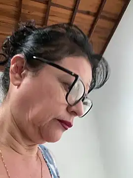 Snapshot of Sharongirl07 chatting on April 27, 2026, 12:14 pm Sharongirl07 online show from April 27, 2026, 12:14 pm