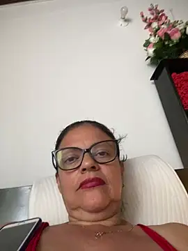 Snapshot of Sharongirl07 chatting on April 30, 2026, 8:57 pm Sharongirl07 online show from April 30, 2026, 8:57 pm