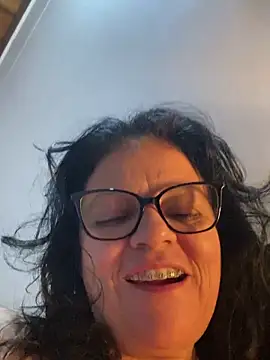 Snapshot of Sharongirl07 chatting on May 21, 2026, 11:28 am Sharongirl07 online show from May 21, 2026, 11:28 am